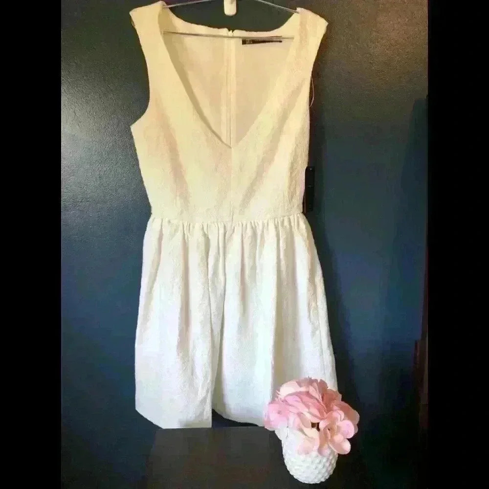 ❤️ 3 for $30 Zara Trafaluc white dress - Picture 1 of 8